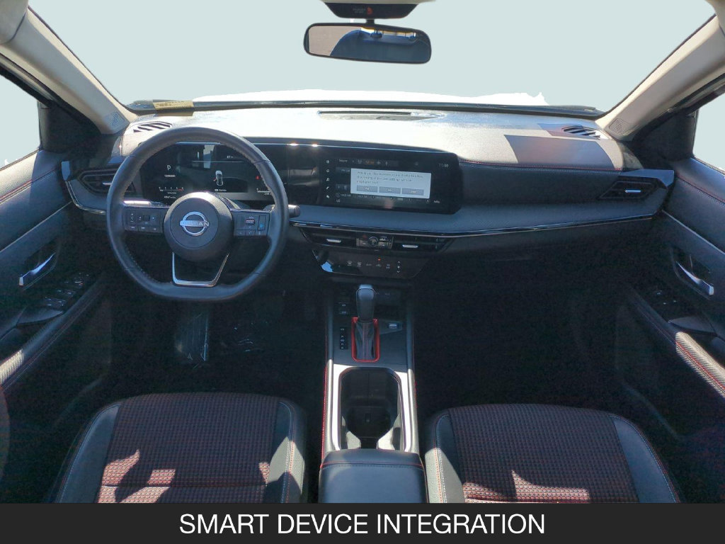 Used 2025 Nissan Kicks SR FWD image 13