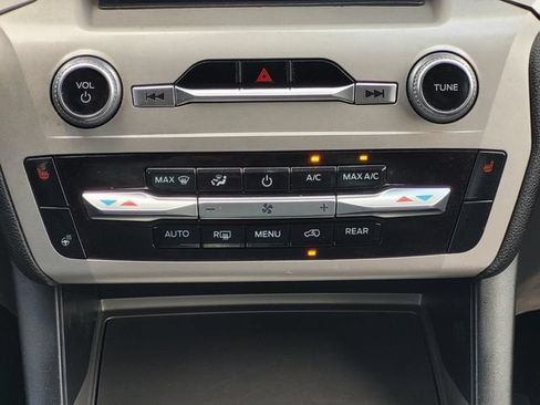 Certified 2023 Ford Explorer XLT w/ Equipment Group 202A RWD image 32