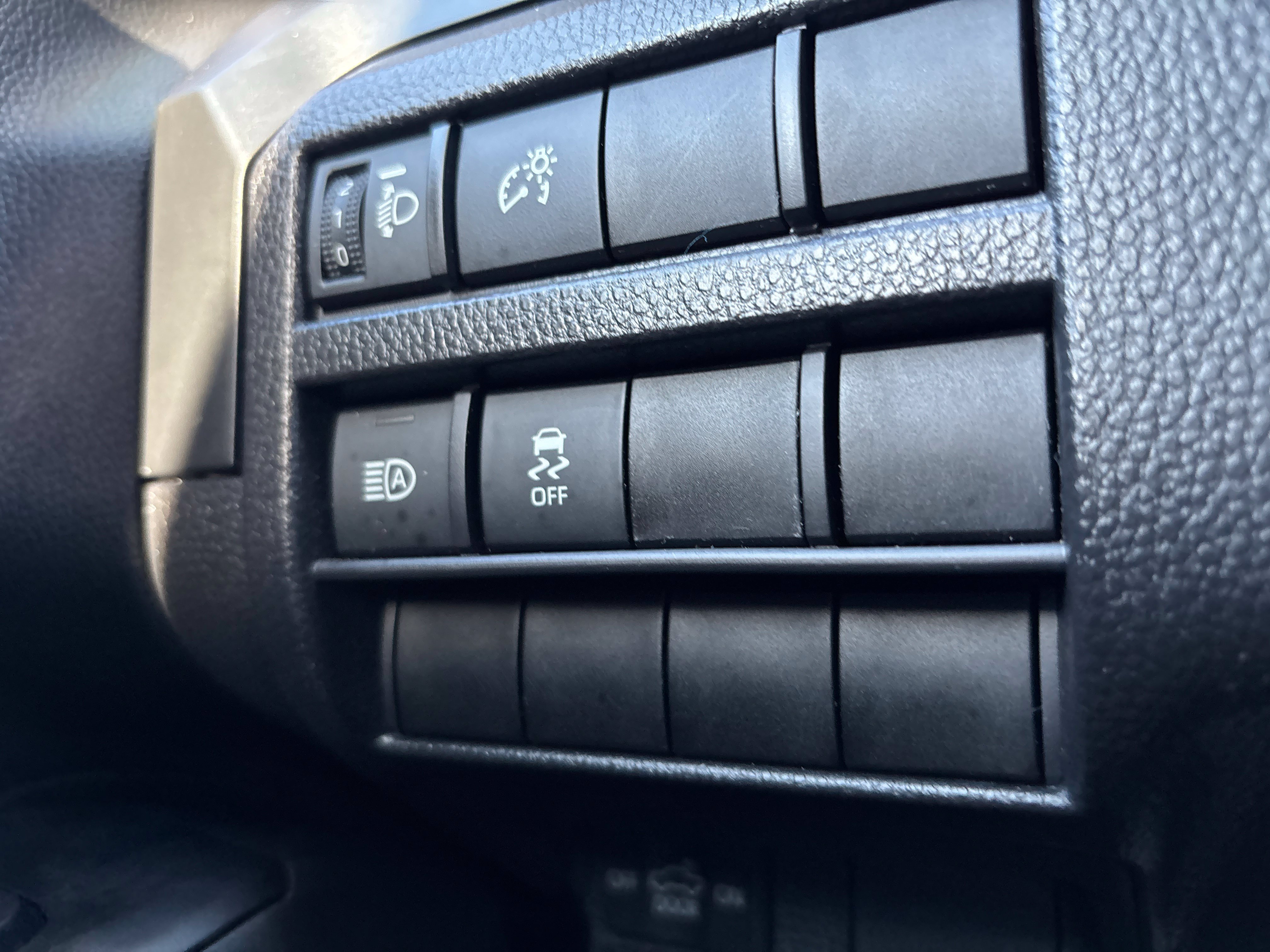Used 2025 Toyota Tacoma SR RWD image 15
