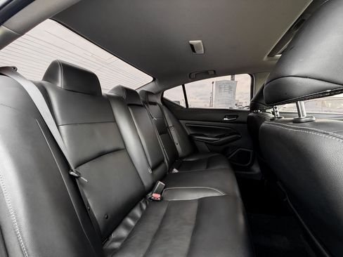 Used 2020 Nissan Altima 2.5 SL FWD image 26