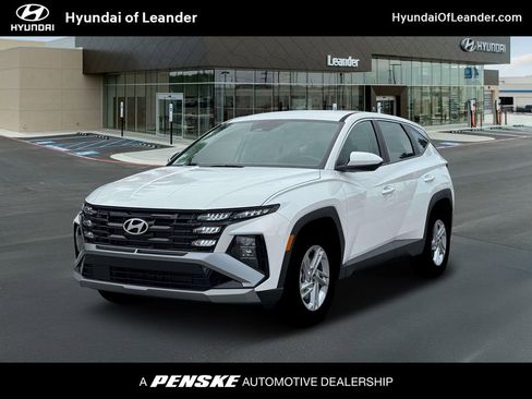 New 2026 Hyundai Tucson SE FWD image 1