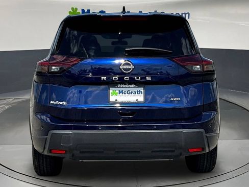 Used 2025 Nissan Rogue SV AWD/4WD image 7