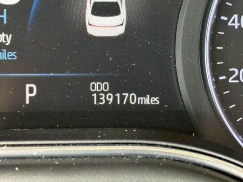 Used 2019 Toyota Avalon Limited FWD image 23