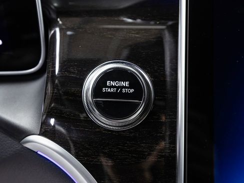 Certified 2025 Mercedes-Benz GLC 350e 4MATIC image 16