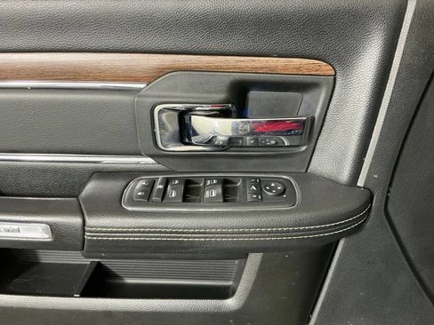 Used 2018 RAM 2500 Laramie w/ Cold Weather Group AWD/4WD image 18