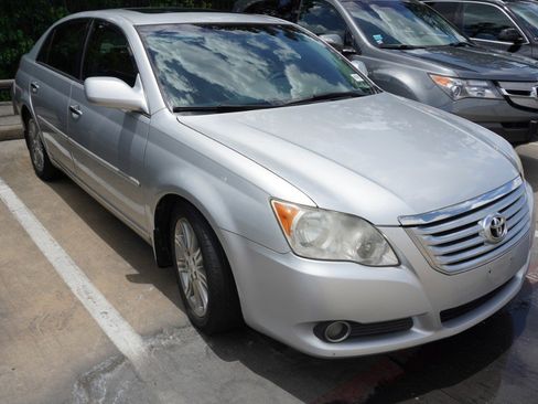 Used 2008 Toyota Avalon Limited FWD image 3