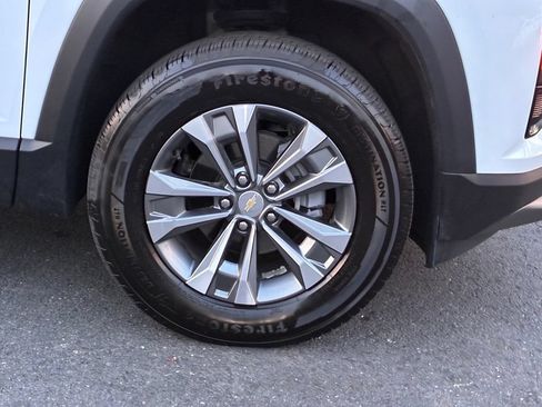 Used 2026 Chevrolet Equinox LT FWD image 48