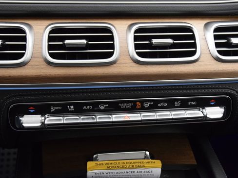 New 2025 Mercedes-Benz GLS 580 4MATIC image 29