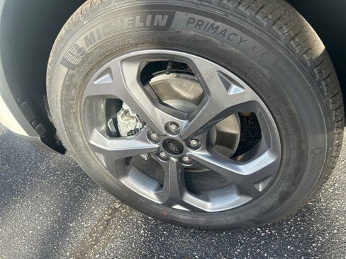 New 2026 Ford Escape ST-Line w/ Tech Pack #1 AWD/4WD image 9