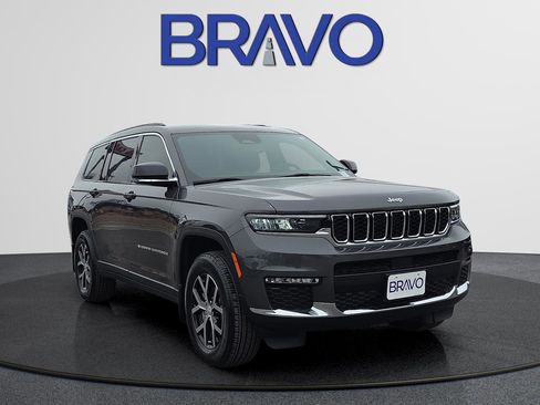 Used 2025 Jeep Grand Cherokee L Limited w/ MOPAR Finishing Package RWD image 2