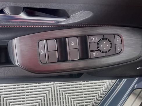 New 2026 Nissan Sentra SR w/ SR Premium Package FWD image 16