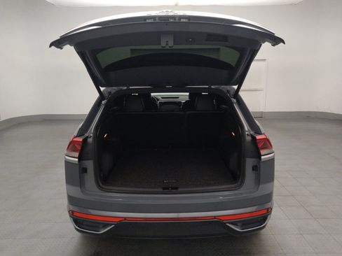 Used 2021 Volkswagen Atlas Cross Sport SE FWD image 29
