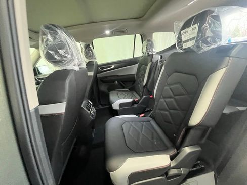 New 2026 Volkswagen Atlas Peak Edition image 22