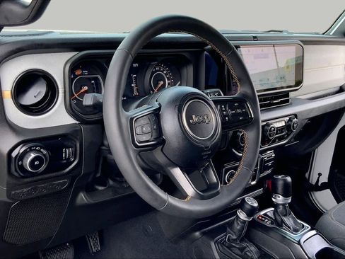 Used 2024 Jeep Wrangler Unlimited Sport AWD/4WD image 24