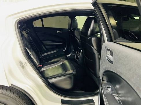 Used 2020 Dodge Charger SXT w/ Leather Interior Group RWD image 28