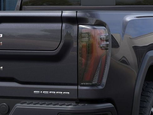New 2026 GMC Sierra 2500 Denali w/ Denali Reserve Package AWD/4WD image 11