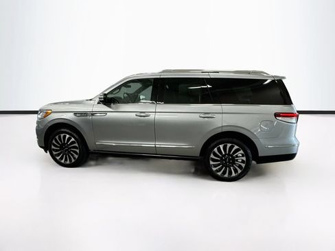 Used 2023 Lincoln Navigator Black Label AWD/4WD image 8