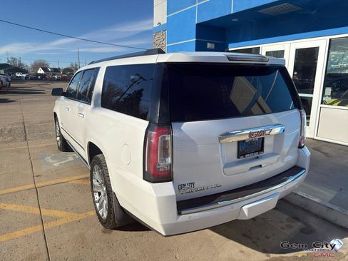 Used 2018 GMC Yukon XL Denali w/ Open Road Package AWD/4WD image 7