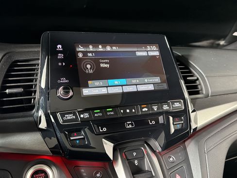 Used 2023 Honda Odyssey Sport image 23