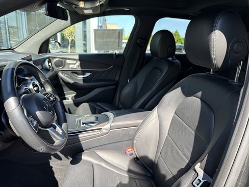 Used 2022 Mercedes-Benz GLC 300 4MATIC image 10