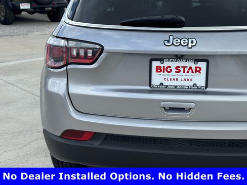 Used 2020 Jeep Compass Latitude w/ Popular Equipment Group FWD image 11