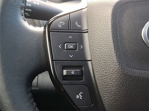 Used 2024 Toyota bZ4X XLE image 21