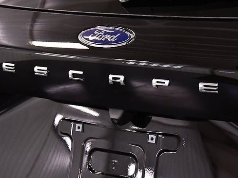 New 2025 Ford Escape Active w/ Cold Weather Package image 10