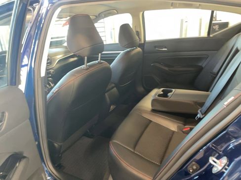 Used 2024 Nissan Altima 2.5 SR image 18