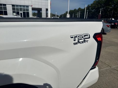 Certified 2025 Toyota Tacoma TRD Sport AWD/4WD image 5