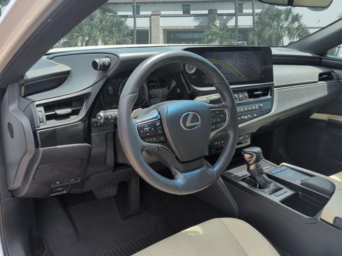 Used 2022 Lexus ES 350 w/ Premium Package FWD image 12