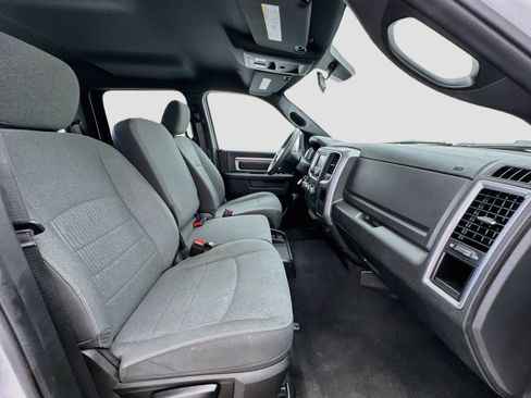 Used 2024 RAM 1500 Warlock AWD/4WD image 19