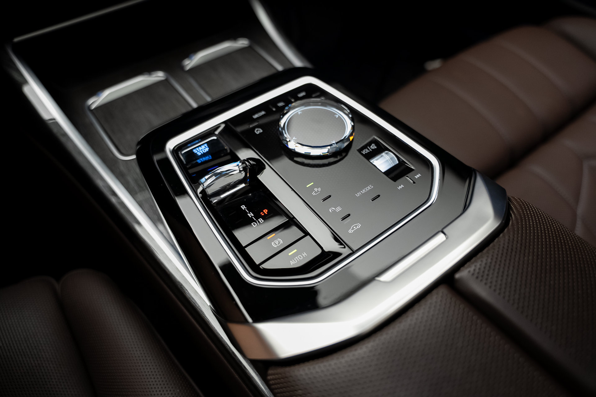 Used 2024 BMW i7 eDrive50 w/ Executive Package RWD image 49
