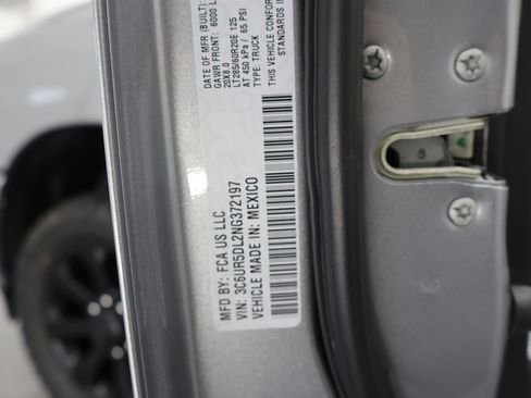 Used 2022 RAM 2500 Big Horn w/ Night Edition AWD/4WD image 61