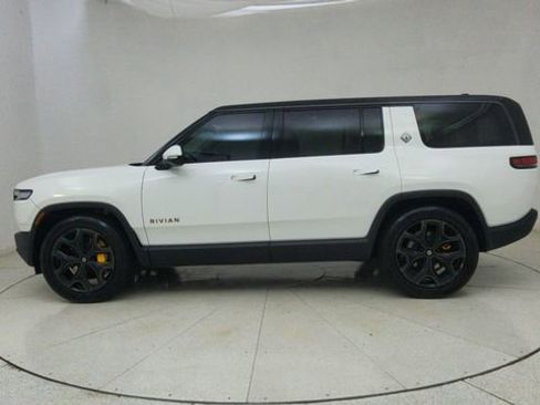 Used 2025 Rivian R1S Premium AWD/4WD image 69