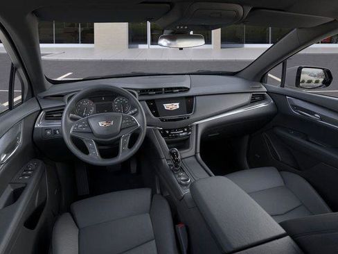 New 2026 Cadillac XT5 Luxury image 15