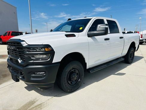 New 2025 RAM 2500 Tradesman image 32