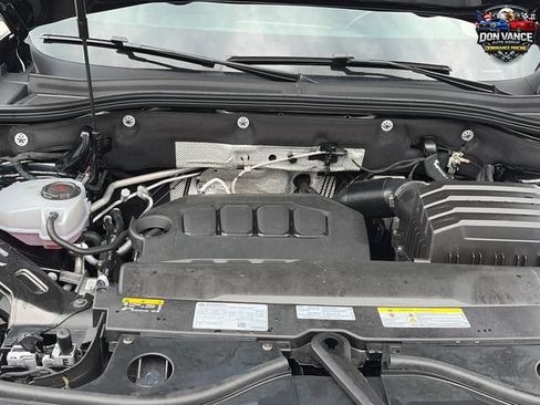 Used 2025 Volkswagen Atlas SE AWD/4WD image 21