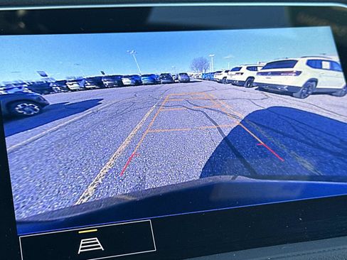 Certified 2023 Cadillac XT4 Sport w/ Technology Package image 29