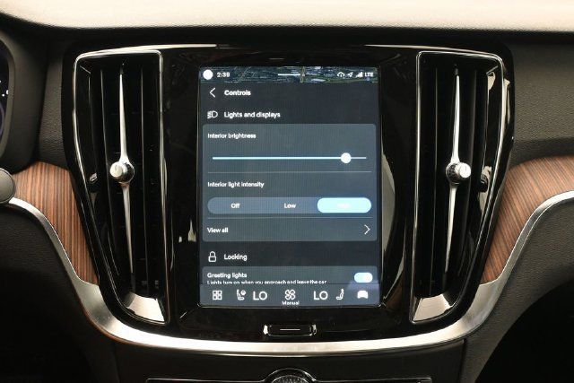 Used 2023 Volvo S60 B5 Core w/ Climate Package FWD image 17