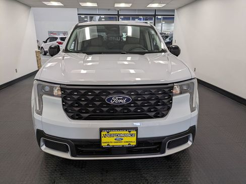 Used 2025 Ford Maverick Lariat w/ 4K Tow Package image 2