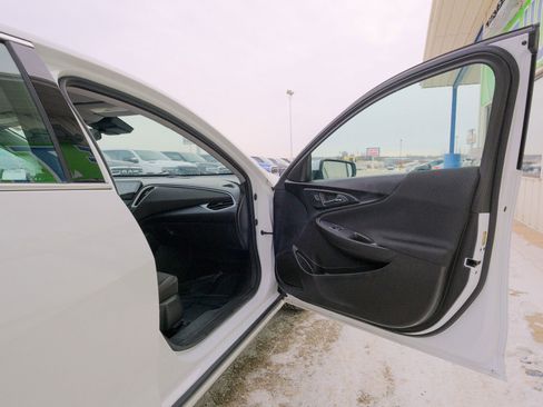 Used 2023 Chevrolet Malibu RS image 14