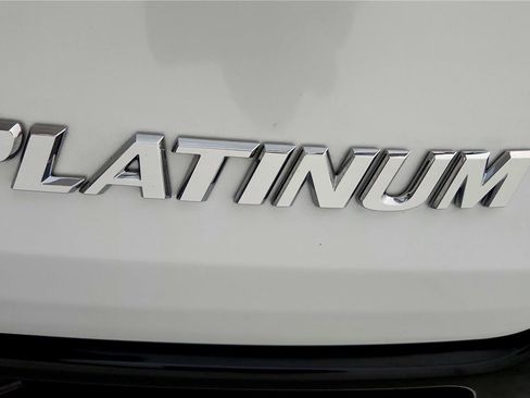 Used 2026 Toyota Sienna Platinum image 14