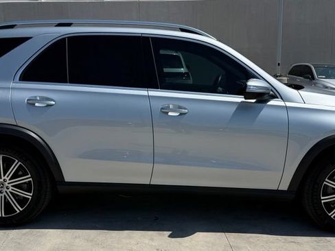 Used 2025 Mercedes-Benz GLE 450 4MATIC image 5