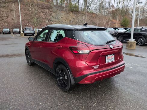 Used 2023 Nissan Kicks SV image 7