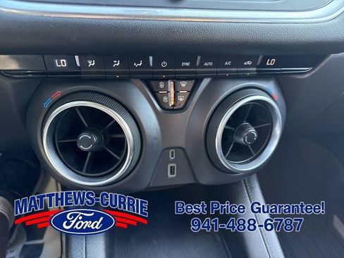 Used 2020 Chevrolet Blazer LT w/ LPO, Black Grille Bar Package FWD image 18