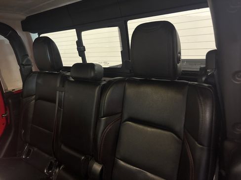 Used 2020 Jeep Gladiator Rubicon image 11