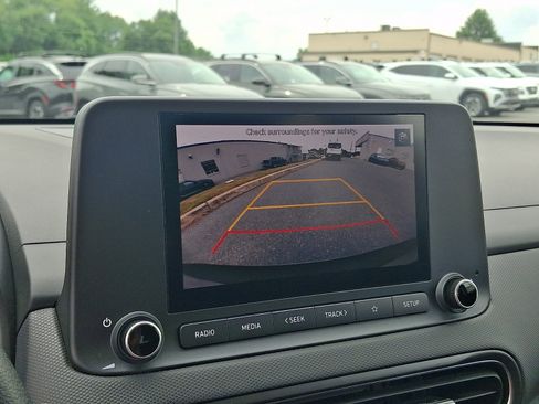 Certified 2023 Hyundai Kona SEL AWD/4WD image 18