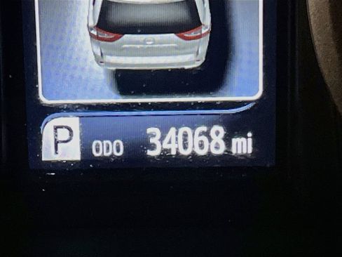 Used 2019 Toyota Sienna LE FWD image 12