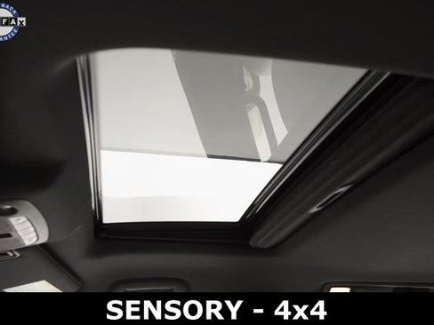 Used 2024 INFINITI QX80 Sensory image 28