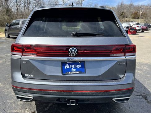 Used 2025 Volkswagen Atlas SE AWD/4WD image 39